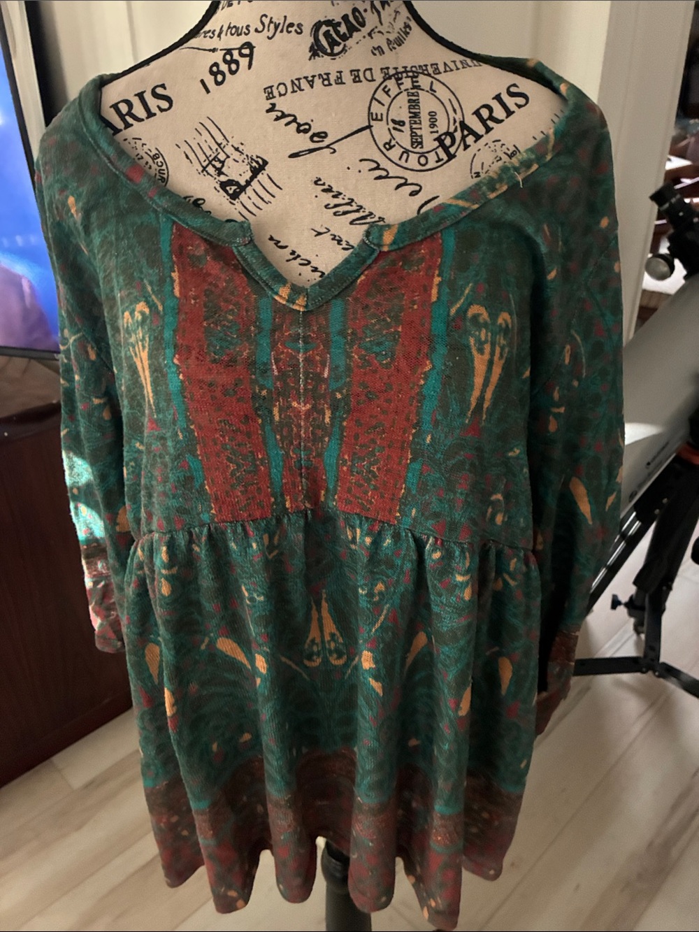 Weekenders Green Teal and Rust Patterned Tunic Plus 2X Good condition!